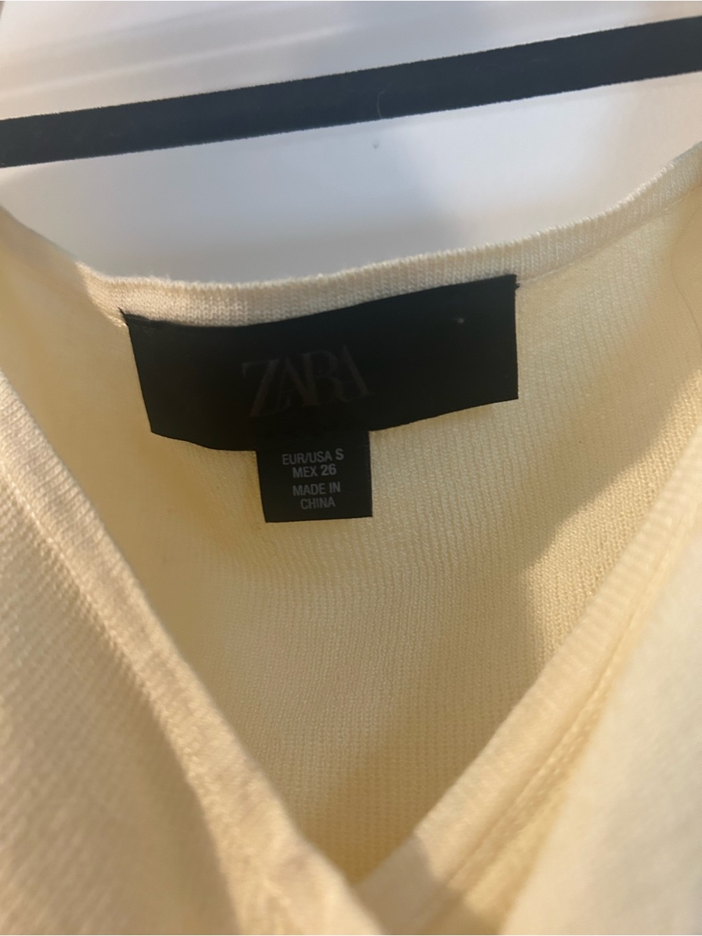 Zara light yellow Ruffle Front Top - Picture 3 of 3